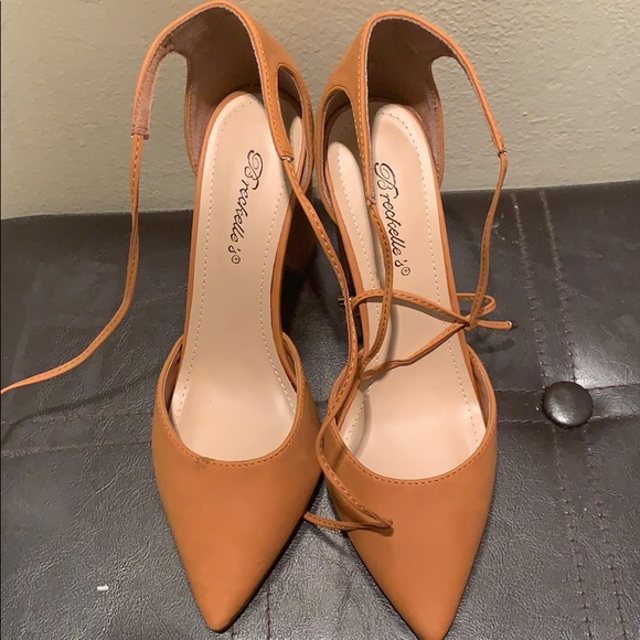 Shoes - Picture 2 of 3